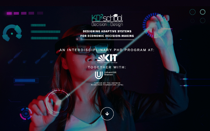 Person in dunkler, futuristischer Umgebung mit holographischen Bedienelementen.